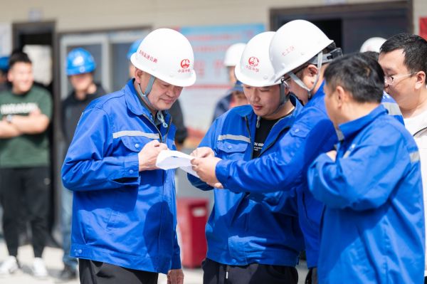 辽宁本桓高速公路PPP项目七工区项目部青年突击队 (2)